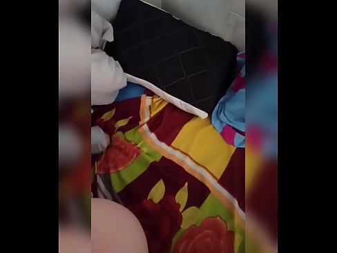 ❤️ Mano kambariokė lieka namuose viena, nes jos vyras atostogauja, o aš pasinaudoju proga ją išdulkinti ir užpildyti jos užpakalį pienu ️ Porno prie mūsų ❌️