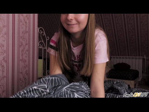 ❤️ Blondinė giliai čiulpia savo BFF ir gauna spermos į burną ️ Porno prie mūsų ❌️